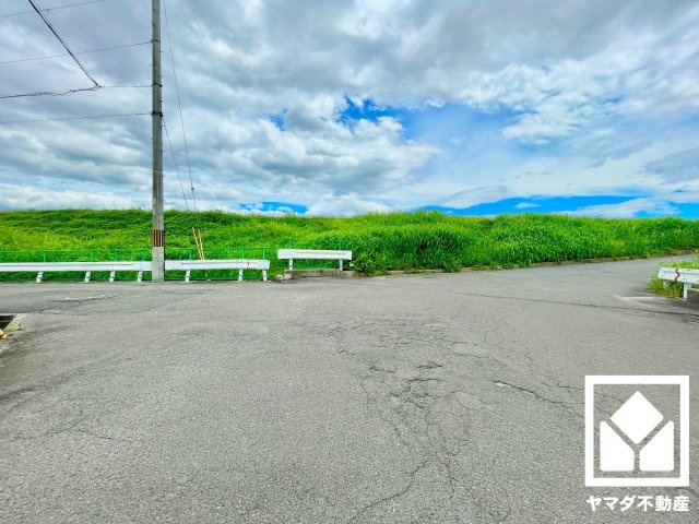 南区久世上久世町の前面道路含む現地写真