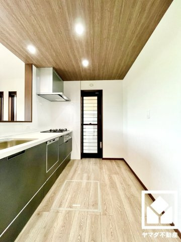 南区久世上久世町のキッチン