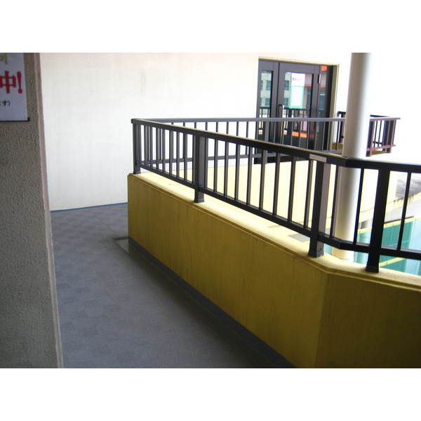 ドール新栄のバルコニー