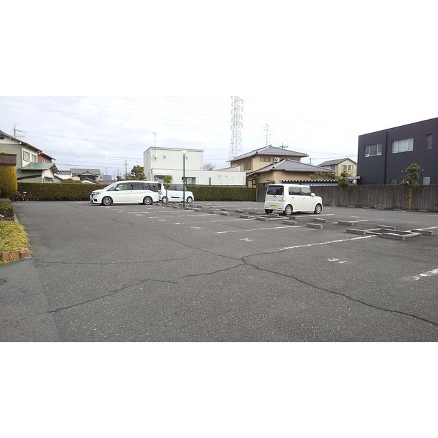 ＰＡＰＹＲＵＳの駐車場|南側駐車場