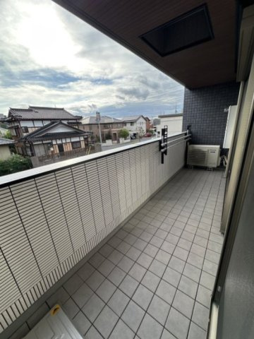 【バルコニー】