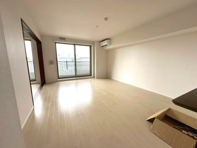 【居間・リビング】