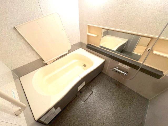 リヴェール富雄二番館の浴室