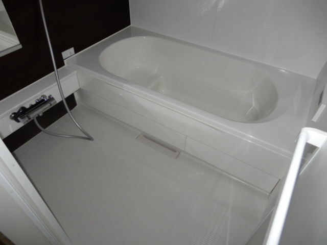 メゾン・ド・カルムⅥの浴室