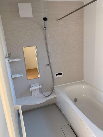 瀬戸西町　1丁目　中古戸建の浴室