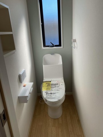 瀬戸西町　1丁目　中古戸建のトイレ|2Ｆ