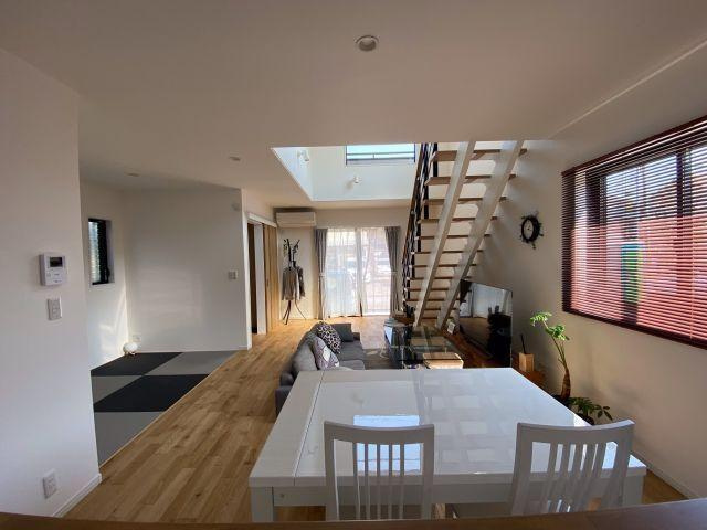 瀬戸西町　1丁目　中古戸建の居間・リビング