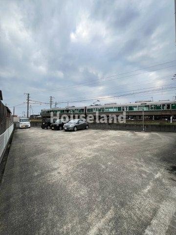 シャンティイ中ノ島の駐車場