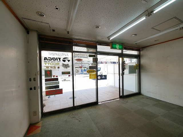 三洋ビルの内装