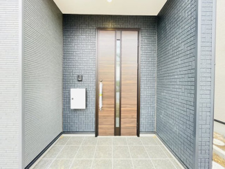 【エントランス】