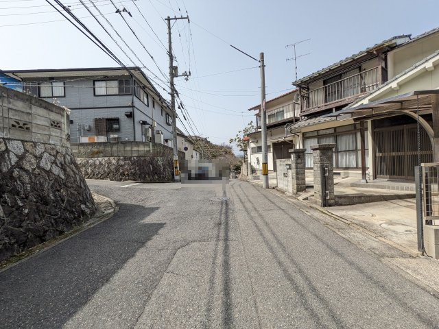【前面道路含む現地写真】