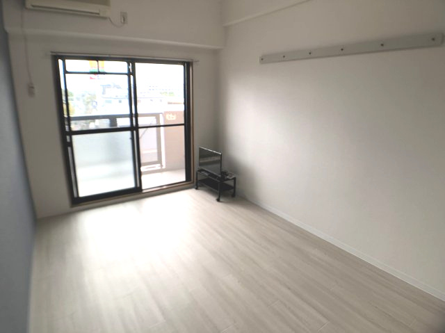 グレイス東洋の洋室