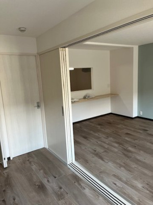 【居間・リビング】 | ホワイトキャッスル植田Ⅲ