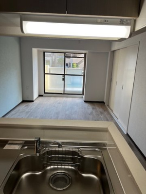  | ホワイトキャッスル植田Ⅲ