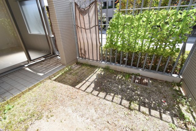 パークコート樋之池の庭