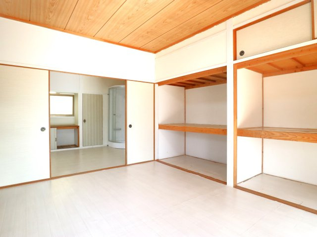 松浦町戸建の内装