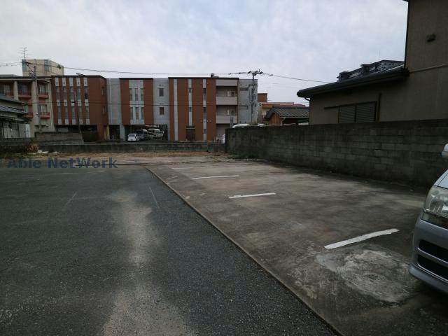 山恵マンションの駐車場