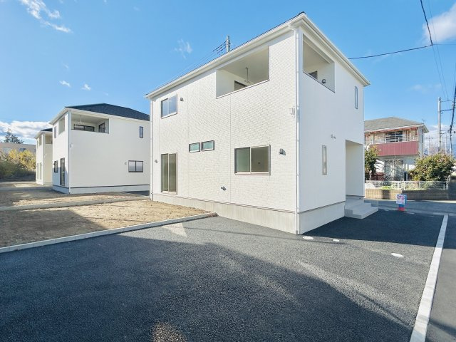 桐生市相生町の外観|駐車スペース2台確保！