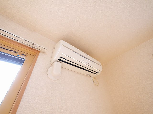 ルーナ西大寺の設備|エアコンも付いています