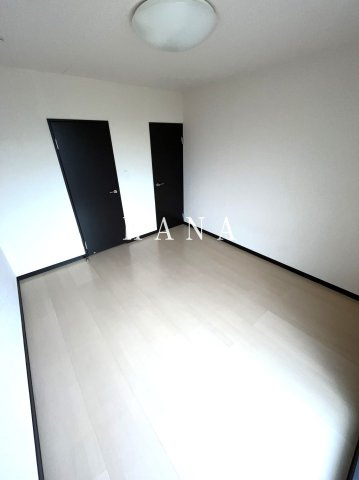 レオネクスト下久保の洋室