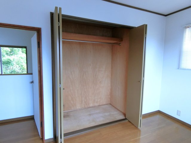 信友貸家の収納