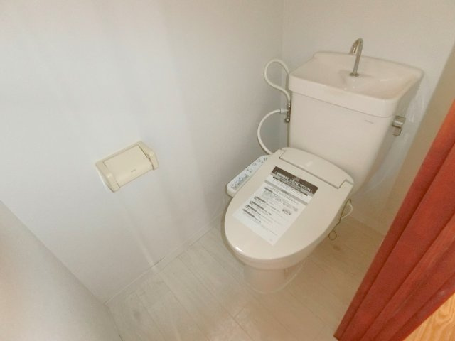 信友貸家のトイレ