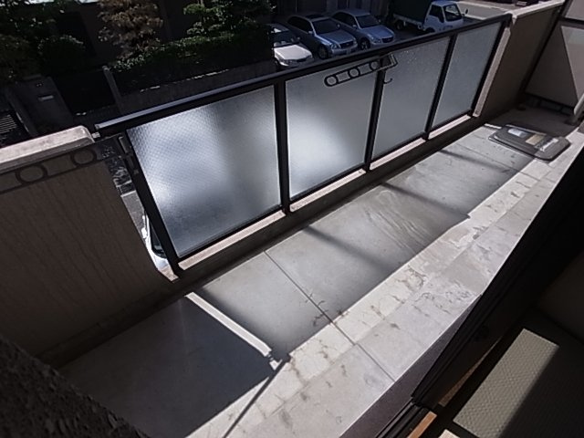 神戸市長田区東尻池町１丁目の賃貸マンションのバルコニー