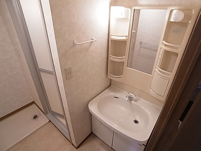 神戸市長田区東尻池町１丁目の賃貸マンションの洗面所|洗面