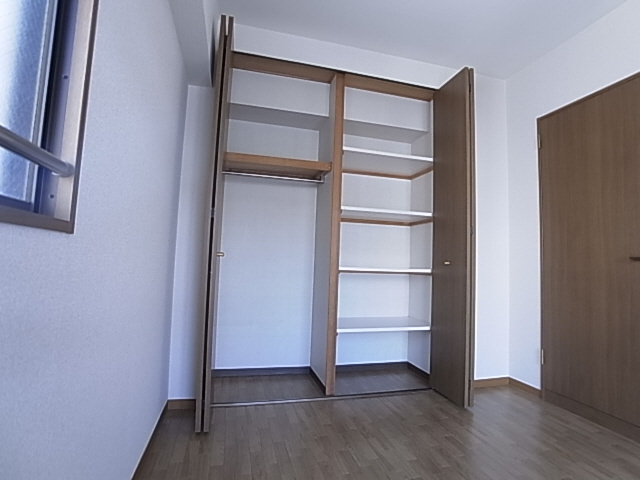 神戸市長田区東尻池町１丁目の賃貸マンションの収納|クローゼット