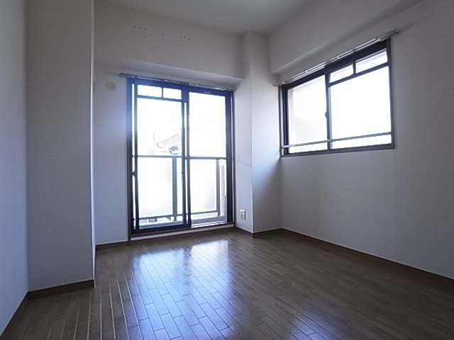 神戸市長田区東尻池町１丁目の賃貸マンションの内装