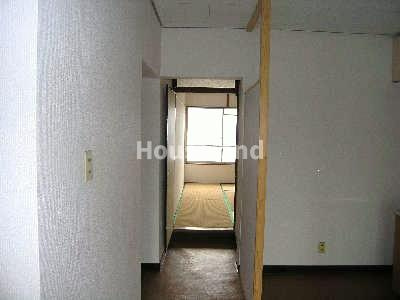 狐島興里マンションの内装