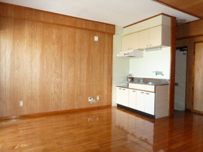  | 瀬底ハイツ城間 | ※室内写真は402号室を参照しています。