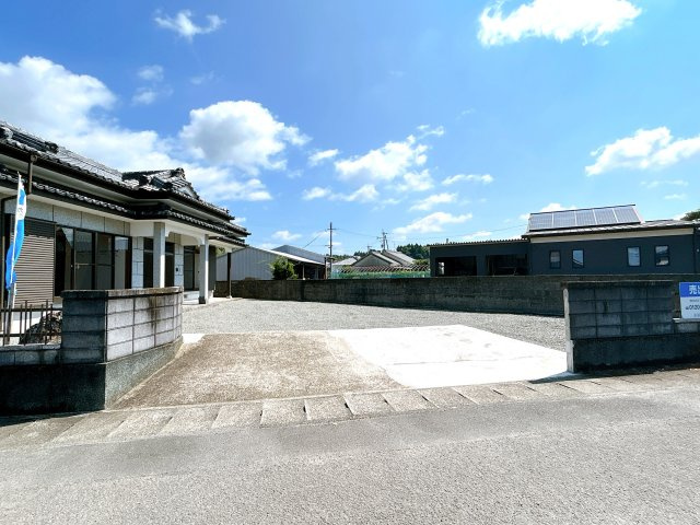 都城市高城町大井手の中古一戸建の庭