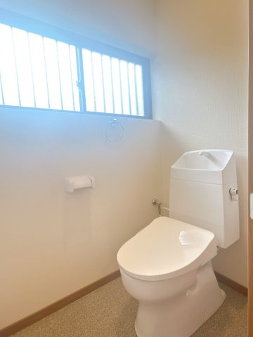 都城市高城町大井手の中古一戸建のトイレ