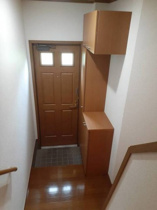 収納もある玄関です