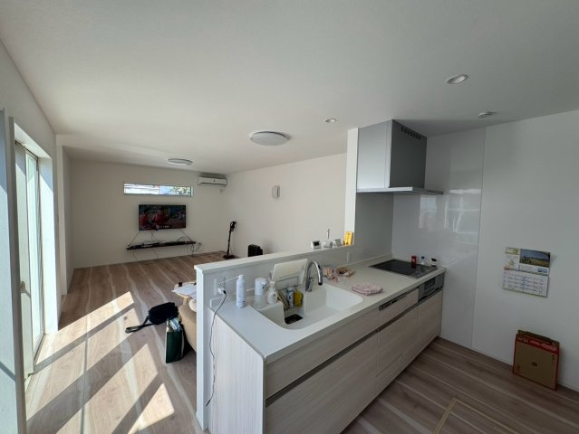 　熊谷市船木台1丁目　令和4年築　中庭平屋のキッチン