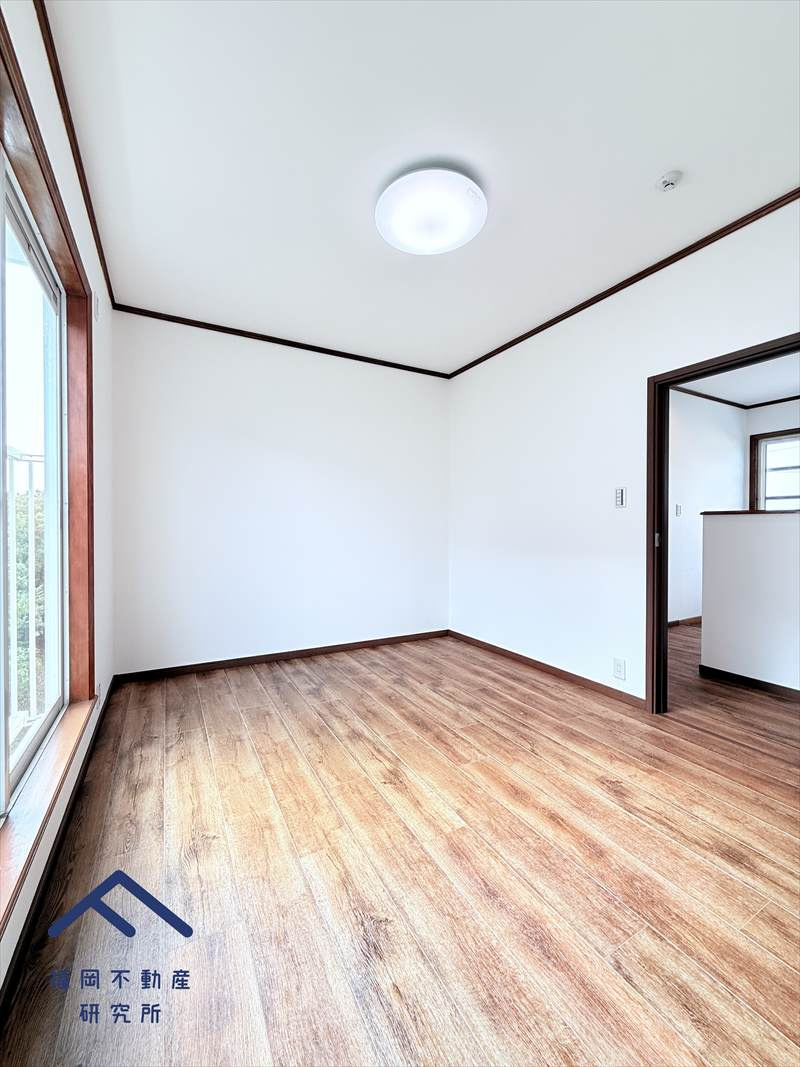 糟屋郡須惠町大字旅石　戸建ての洋室