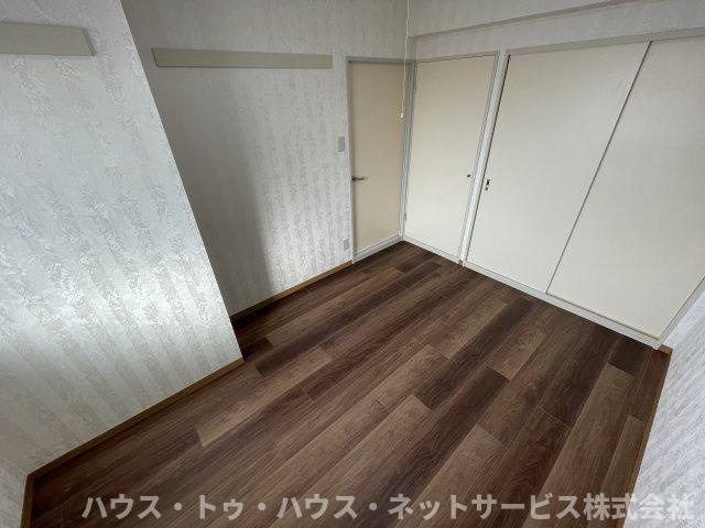 INSURANCE BLDG.XVIのその他