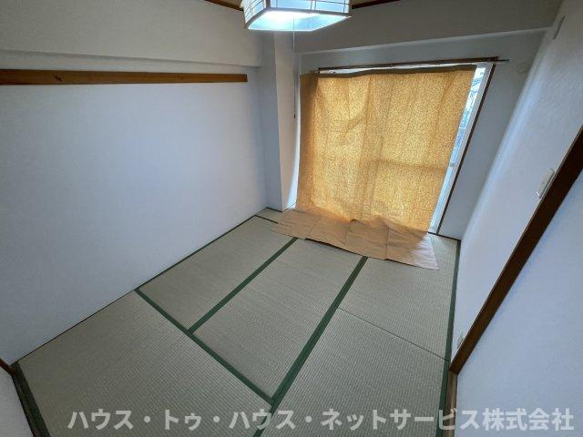 INSURANCE BLDG.XVIのその他