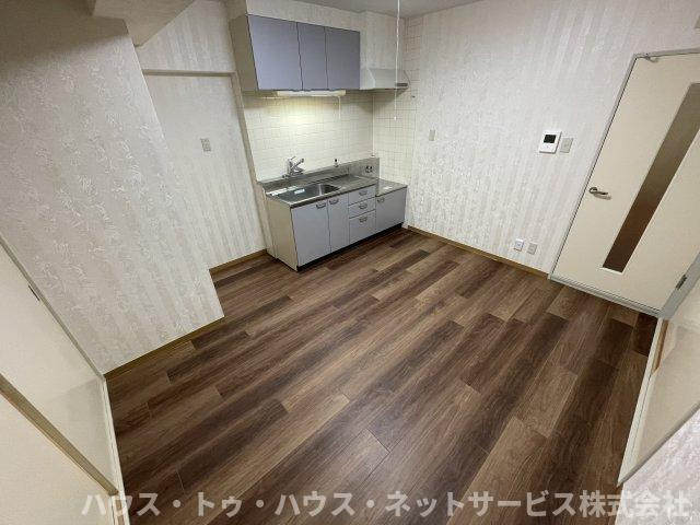 INSURANCE BLDG.XVIのその他