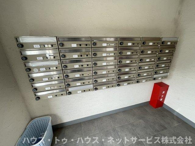 INSURANCE BLDG.XVIのその他