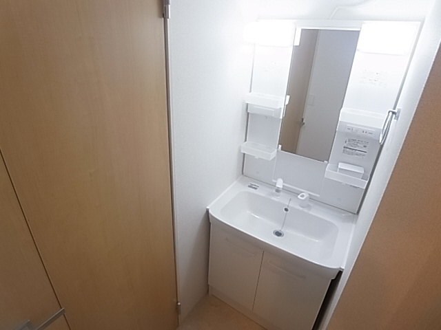 神戸市須磨区須磨浦通５丁目のアパートの洗面所|シャンプードレッサー