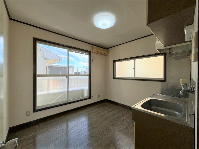 ガーデナハイツの居間・リビング