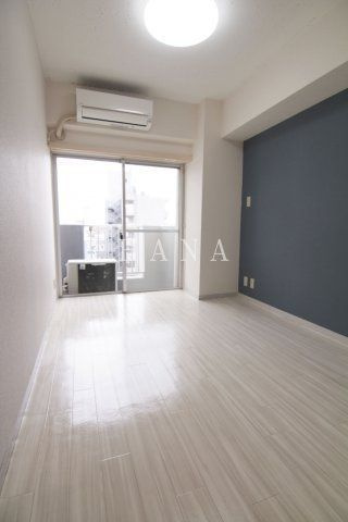 サンクチュアリーフォレストの洋室|※反転タイプの参考写真です