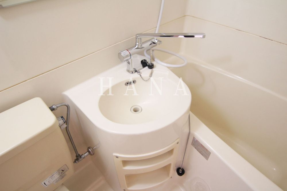 サンクチュアリーフォレストの洗面所|※反転タイプの参考写真です