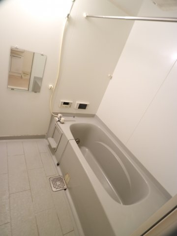 レーブフラッツの浴室|※他号室の写真です