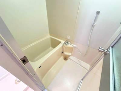 【浴室】 | ピアチェーレ