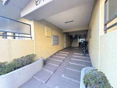 【エントランス】 | ピアチェーレ