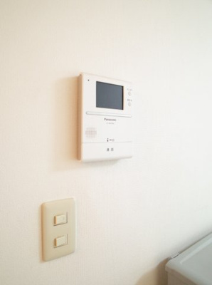 【セキュリティ】 | ザ・ウエスト | 安心のモニターホン☆