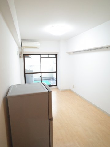 【居間・リビング】 | ザ・ウエスト | 使いやすそうな室内空間☆